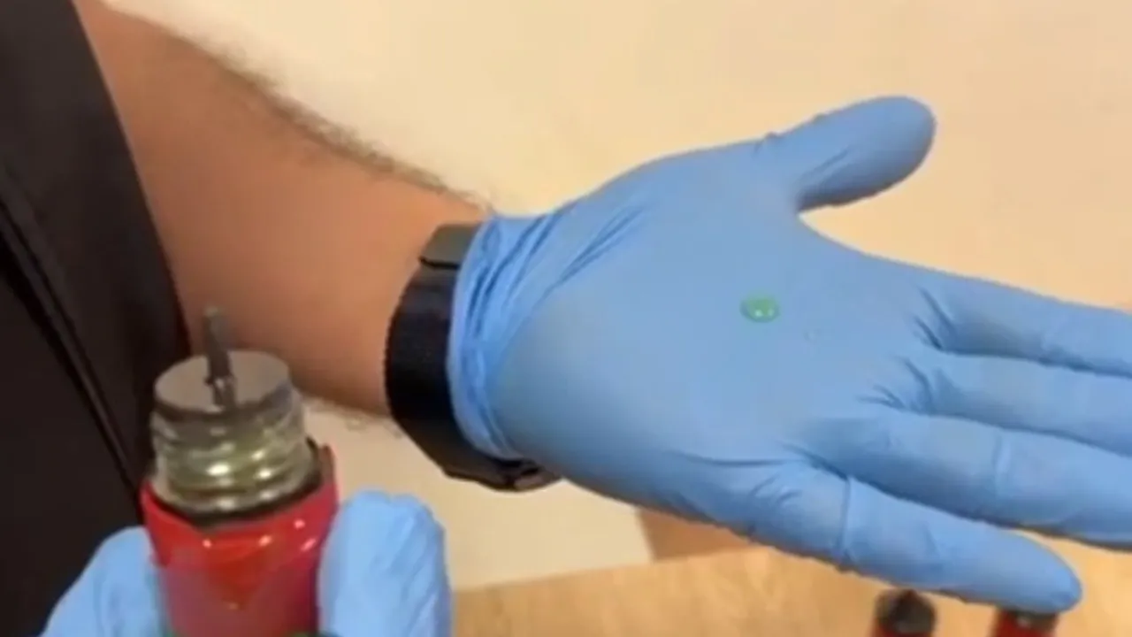 Kahramanmaraş'ta kargoyla getirilen 700 gram likit sentetik kannabinoid ele geçirildi