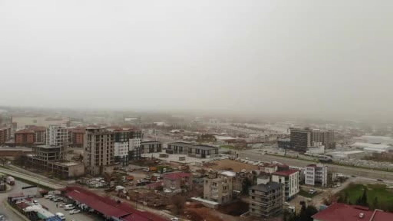Kahramanmaraş’ta Kuzey Afrika ve Suriye kaynaklı toz taşınımı etkili oldu