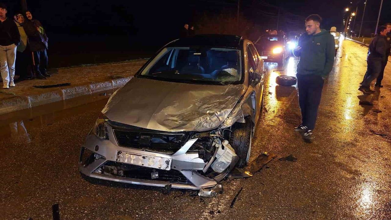 Kahramanmaraş'ta sağanak yağış trafik kazalarını artırdı: 1 ölü, 3 yaralı