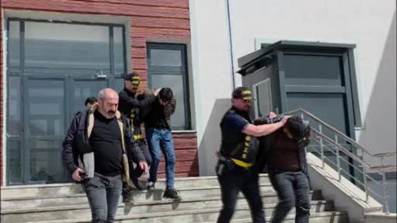 Kahramanmaraş’ta sahte polis operasyonu: Elbistan’da 2,1 milyon TL’lik dolandırıcılık ortaya çıkarıldı