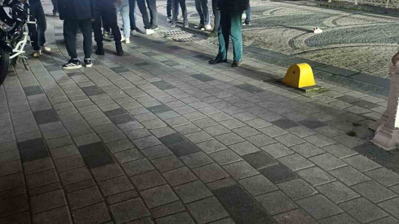 Kapaklı'da trafiğe kapalı caddede motosikletin çarptığı çocuk yaralandı