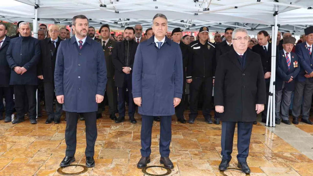 Karabük’te 3 Nisan anması: 89. yıl kutlamaları çelenk sunma töreniyle başladı