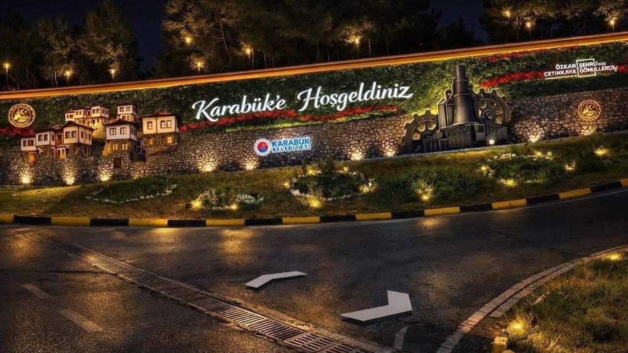Karabük'te Şehir Girişlerine Estetik Cephe İyileştirmeleri ve Peyzaj Çalışmaları Başladı