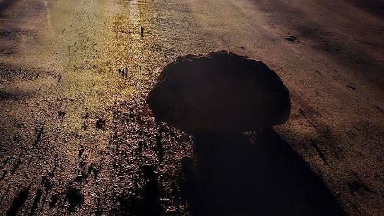 Karabük-Yenice kara yolunda kaya düşmesi: Kelemen mevkisinde bir şerit trafiğe kapandı