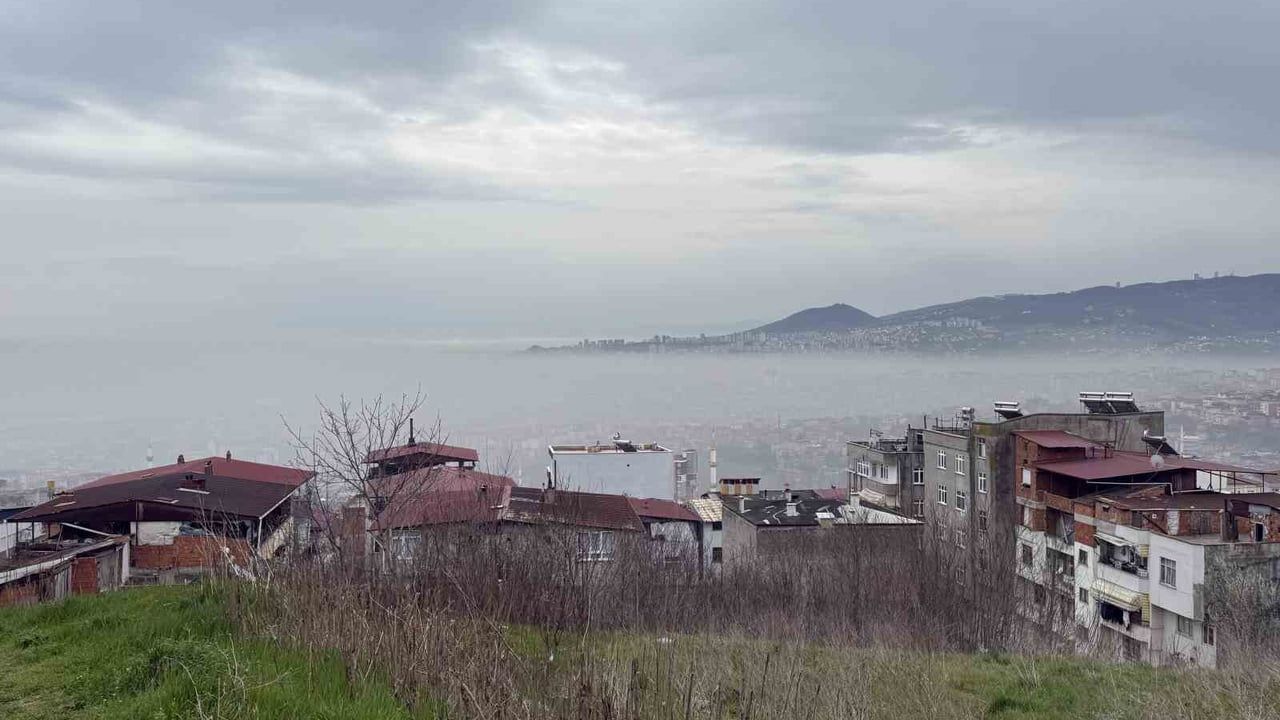 Karadeniz'de sis etkili: Samsun sahilinde görüş 100 metreye kadar düştü