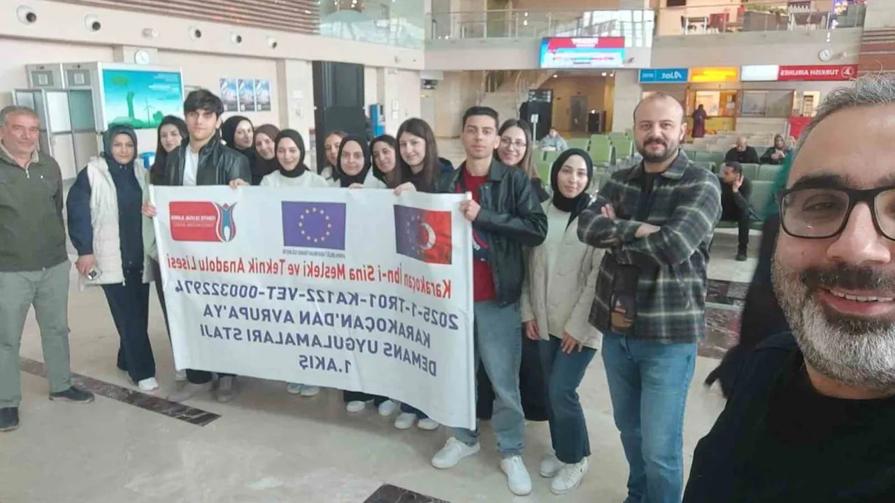 Karakoçanlı öğrenciler Avrupa'da demans stajını sürdürüyor