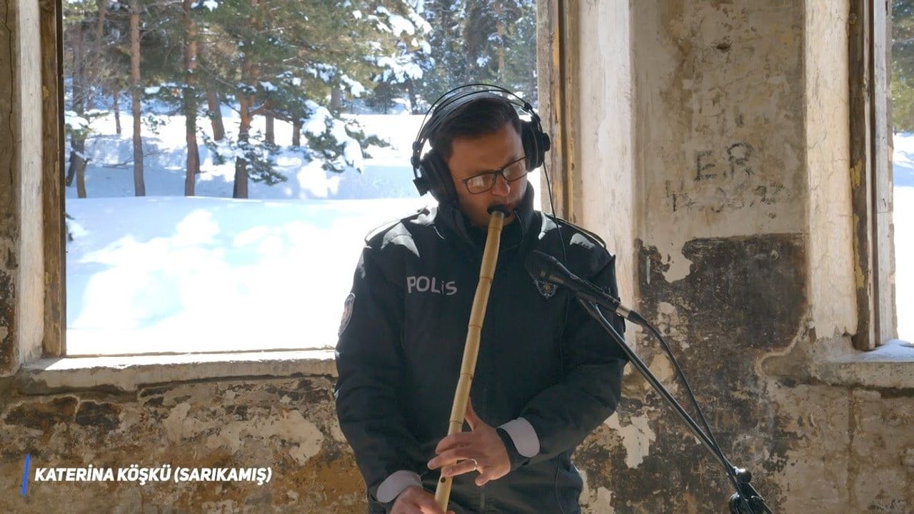 Kars İl Emniyet Müdürlüğü'nden 181. yıla özel 'Emniyet İçin Çal, Huzur İçin Söyle' müzikal klip