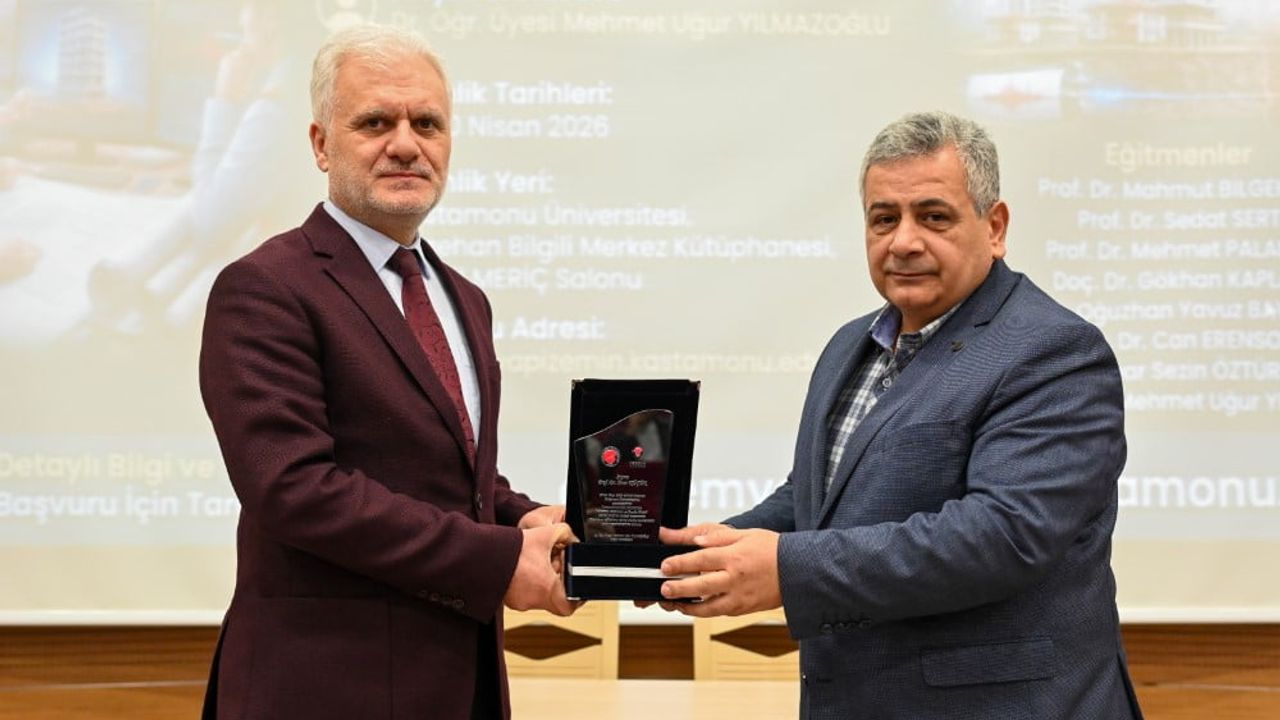 Kastamonu Üniversitesi’nde 'Depremde Yapı Davranışı' projesi başladı: Malzeme dayanımı ve zemin etkisi masaya yatırıldı