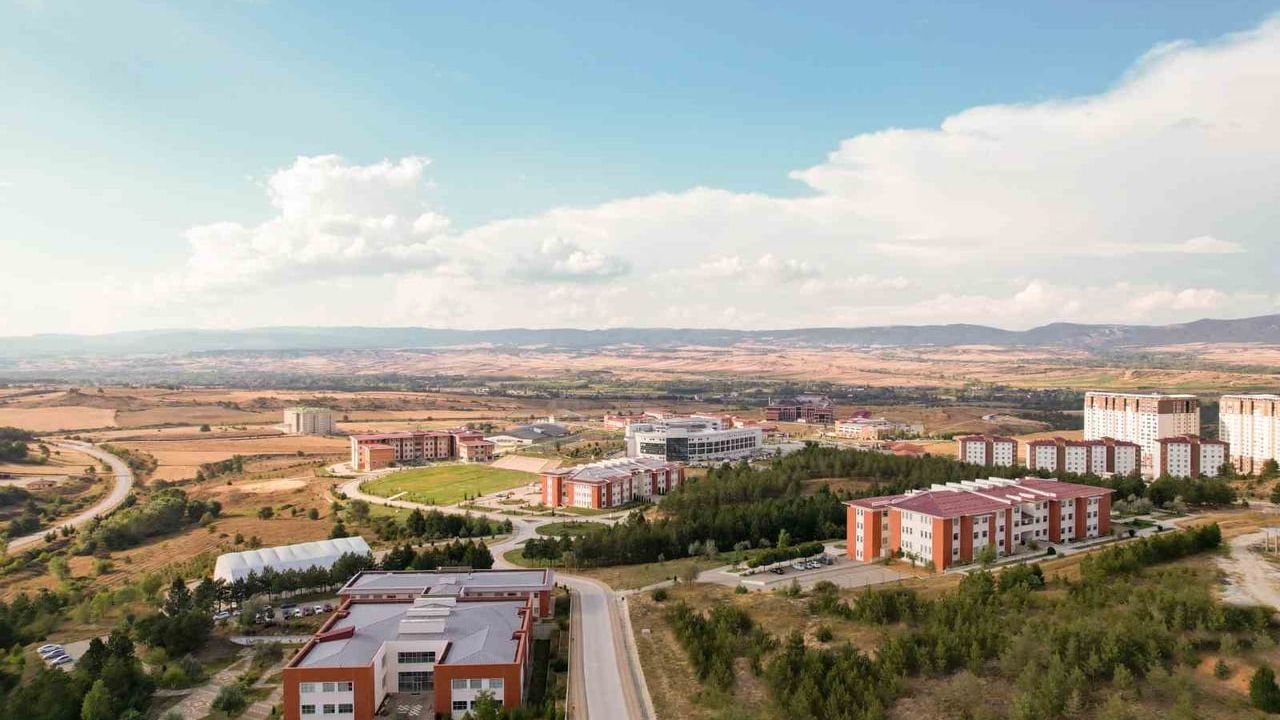 Kastamonu Üniversitesi'nin EcoBalance Projesi: Gençlere Doğa Temelli Fiziksel ve Ruhsal Destek