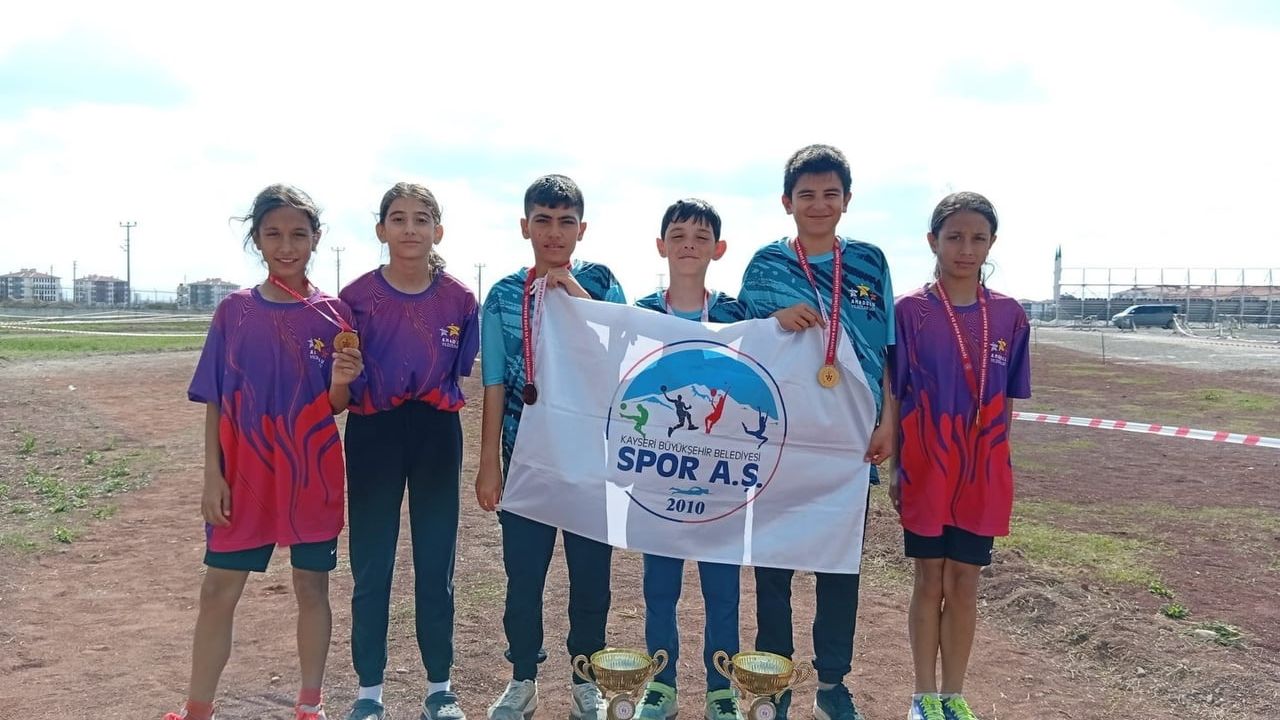 Kayseri Büyükşehir Belediyesi Spor A.Ş., ANALİG Kros 1. Etap'ta takım şampiyonu; iki ferdi madalya