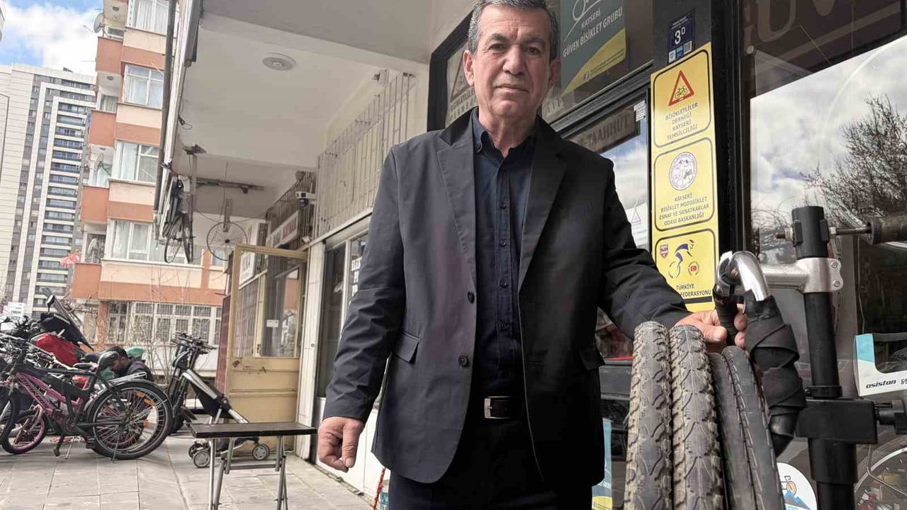 Kayseri'de 25 Yıllık 'Askıda Bisiklet Parçaları' Uygulaması Çocukları Sevindiriyor