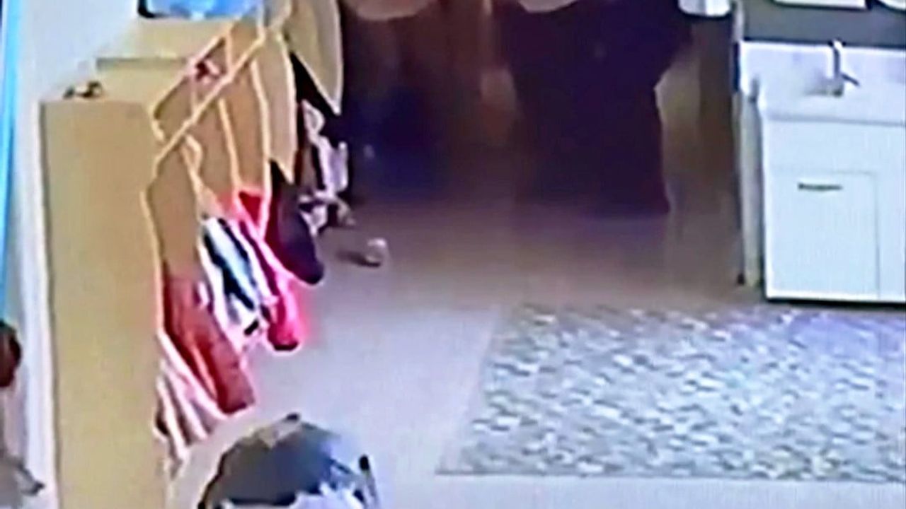 Kayseri'de anaokulunda boğazına yemek kaçan öğretmene meslektaşı Heimlich ile müdahale etti