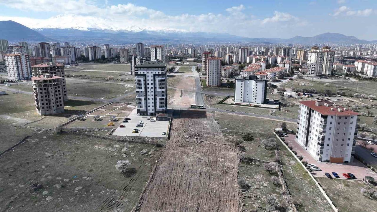 Kayseri'de Gökkent Mahallesi'ne 5 kilometrelik yeni imar yolları: Trafiğe alternatif güzergahlar
