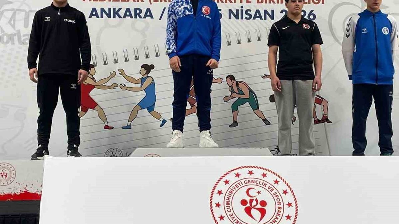 Kayseri Greko-Romen Takımı, Okul Sporları Yıldızlar Güreş Şampiyonası'nda Türkiye Şampiyonu Oldu