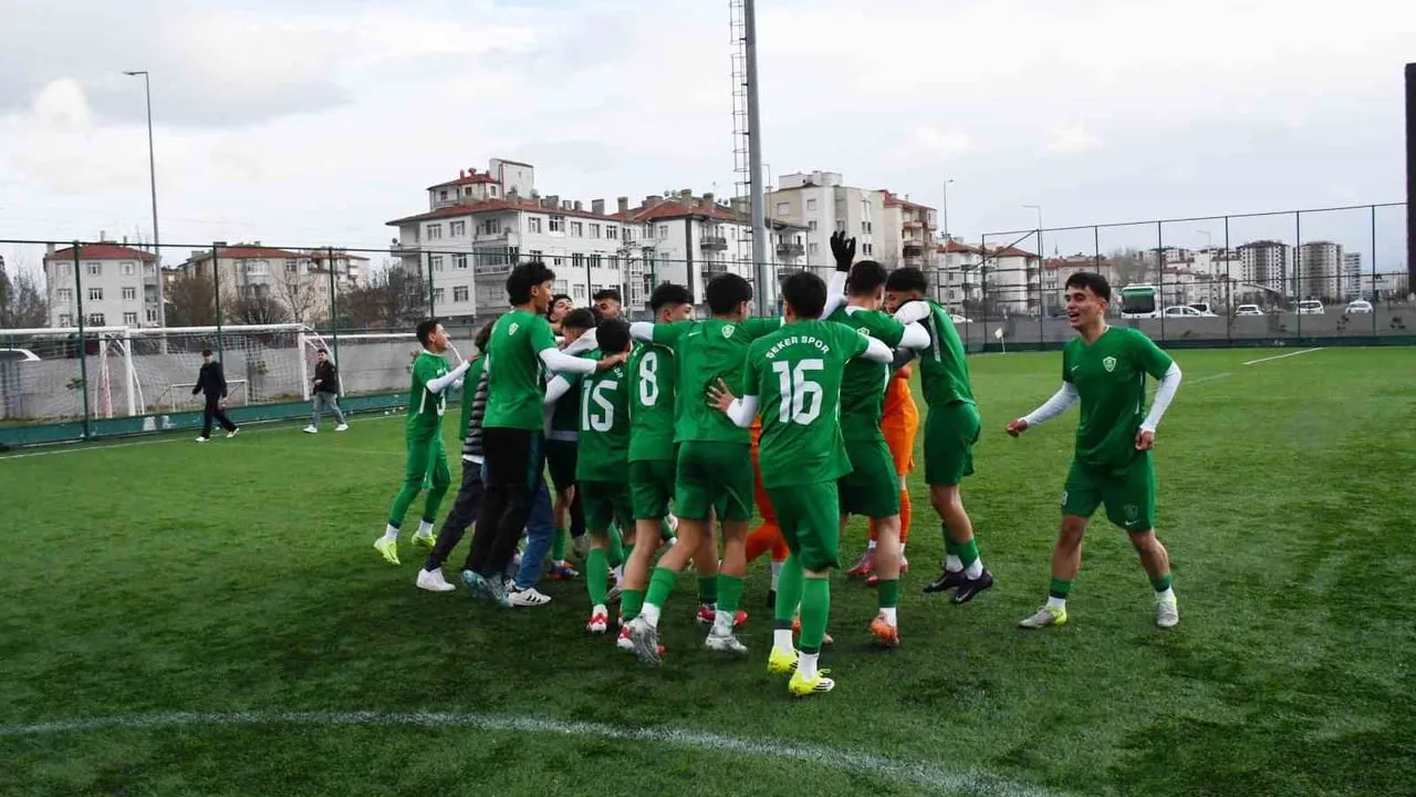 Kayseri Şekerspor 2-0 Kalespor: U18 Play-Off Finalinde Türkiye Şampiyonası Hakkı