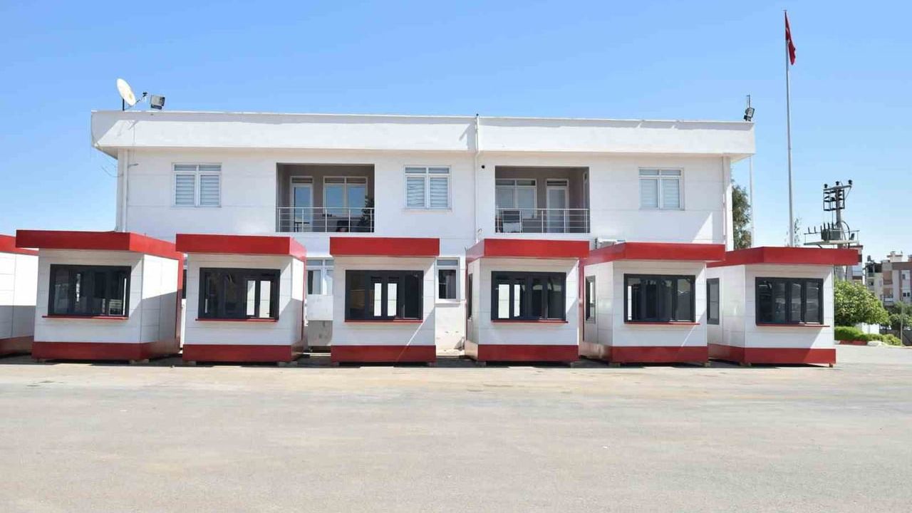 Kepez'de Kırmızı-Beyaz Modern Ekmek Büfeleri İlçeye Yerleştiriliyor