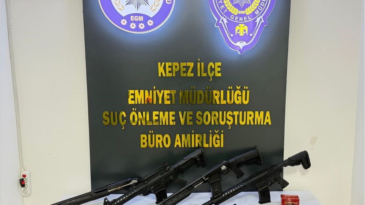 Kepez'de "Şafak07 Huzur-03" operasyonu: 11 adrese eş zamanlı baskın