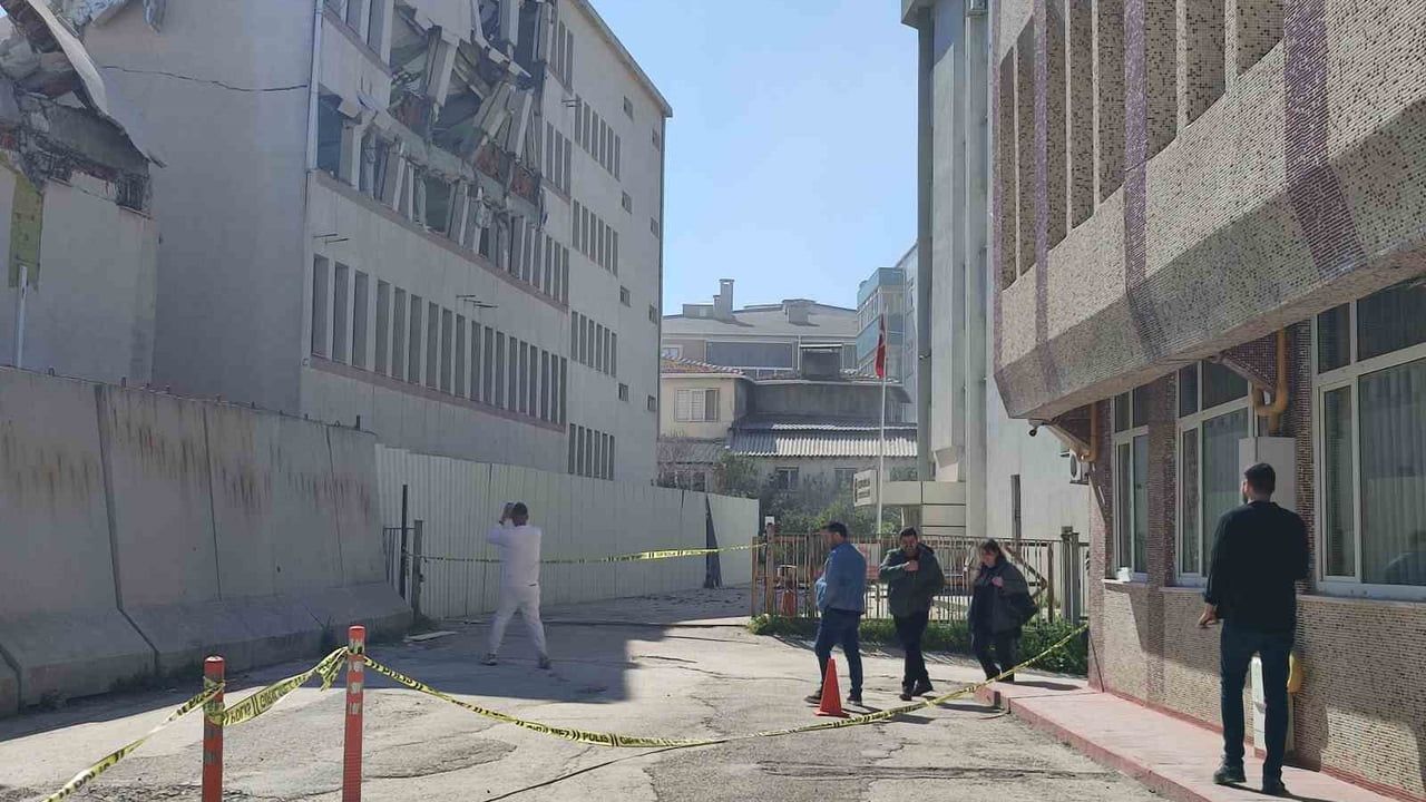 Keşan'da yıkım talimatlarına uymayan firmaya 160 bin TL idari para cezası