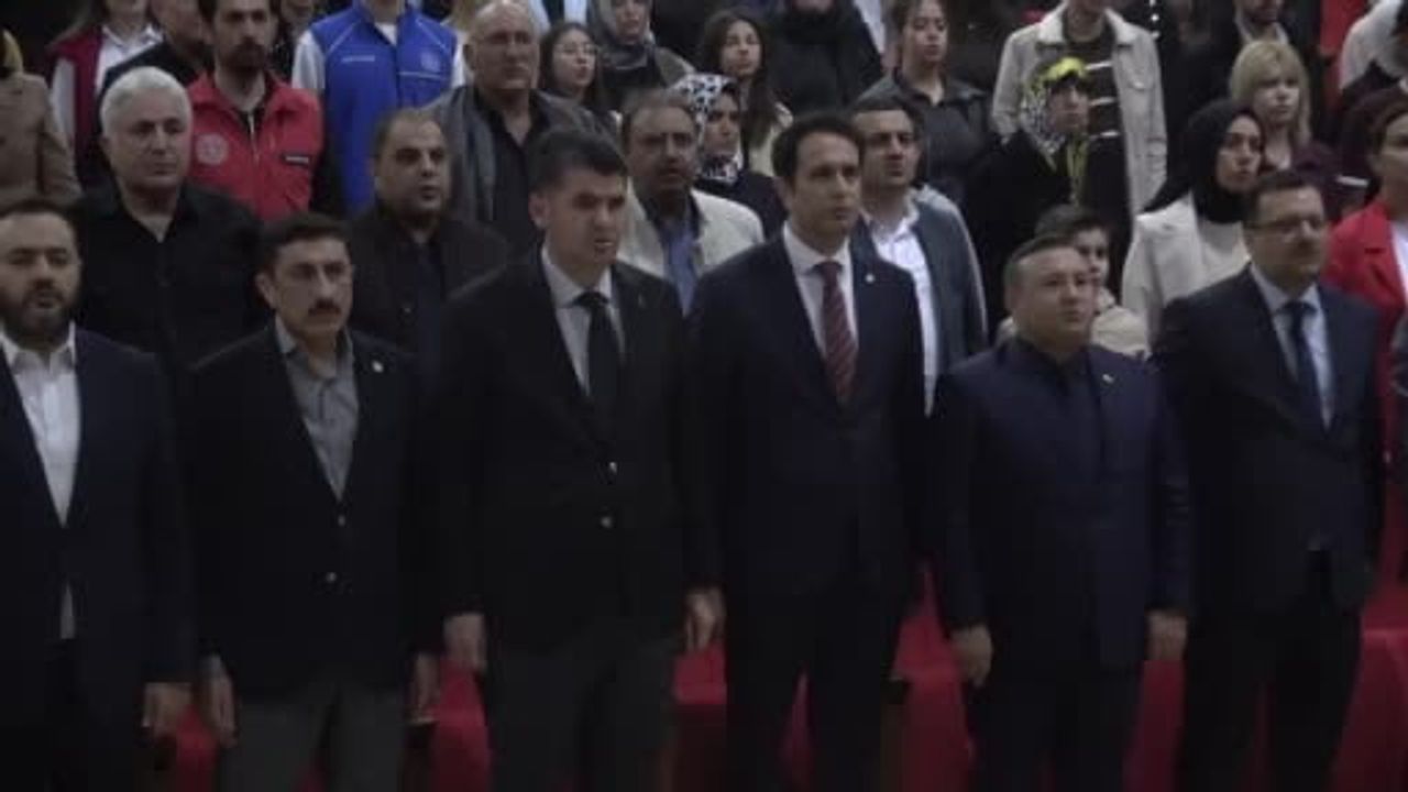 Kilis’te 'Kim Var?' sanat etkinliği Kilis 7 Aralık Üniversitesi’nde yoğun ilgi gördü