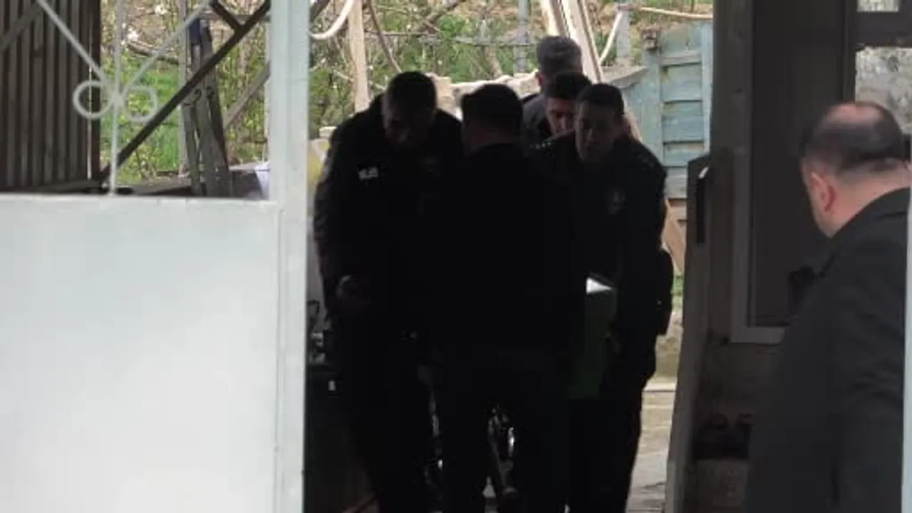 Kırıkkale'de iki kardeş, iddiaya göre babalarını bıçak ve baltayla öldürdü