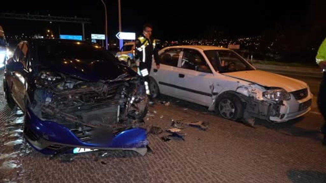 Kırıkkale'de kırmızı ışık ihlali: Kavşakta çarpışma, 1 yaralı