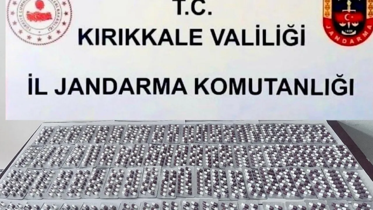 Kırıkkale'de motosiklette bin 161 sentetik ecza hap ele geçirildi; 19 yaşındaki şüpheli gözaltında