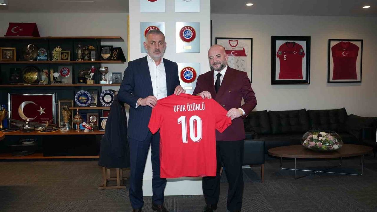 Kırkpınar Ağası Ufuk Özünlü, TFF Başkanı Hacıosmanoğlu ve Başkan Vekili Otyakmaz’ı Ziyaret Etti