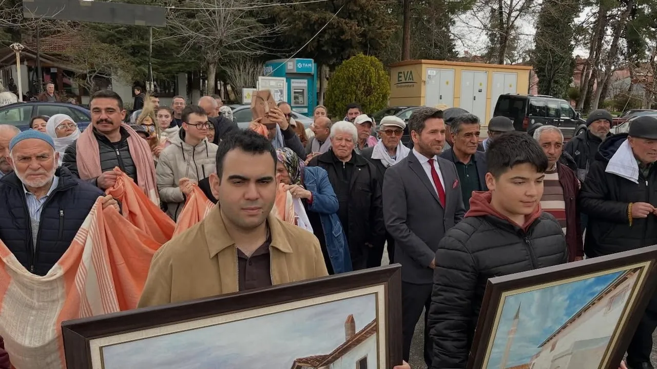 Kızılcabölük Dokuması Filmle Tanıtılıyor: Tavas'ın Geleneksel El Sanatı Belgeselleşiyor