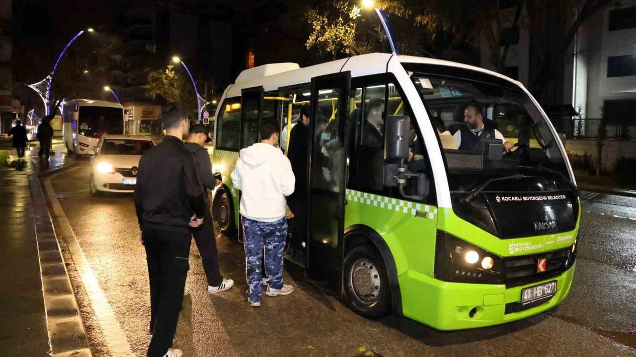 Kocaeli’de gece otobüsleri öğrenci ve gece çalışanlarına kesintisiz ulaşım sağlıyor