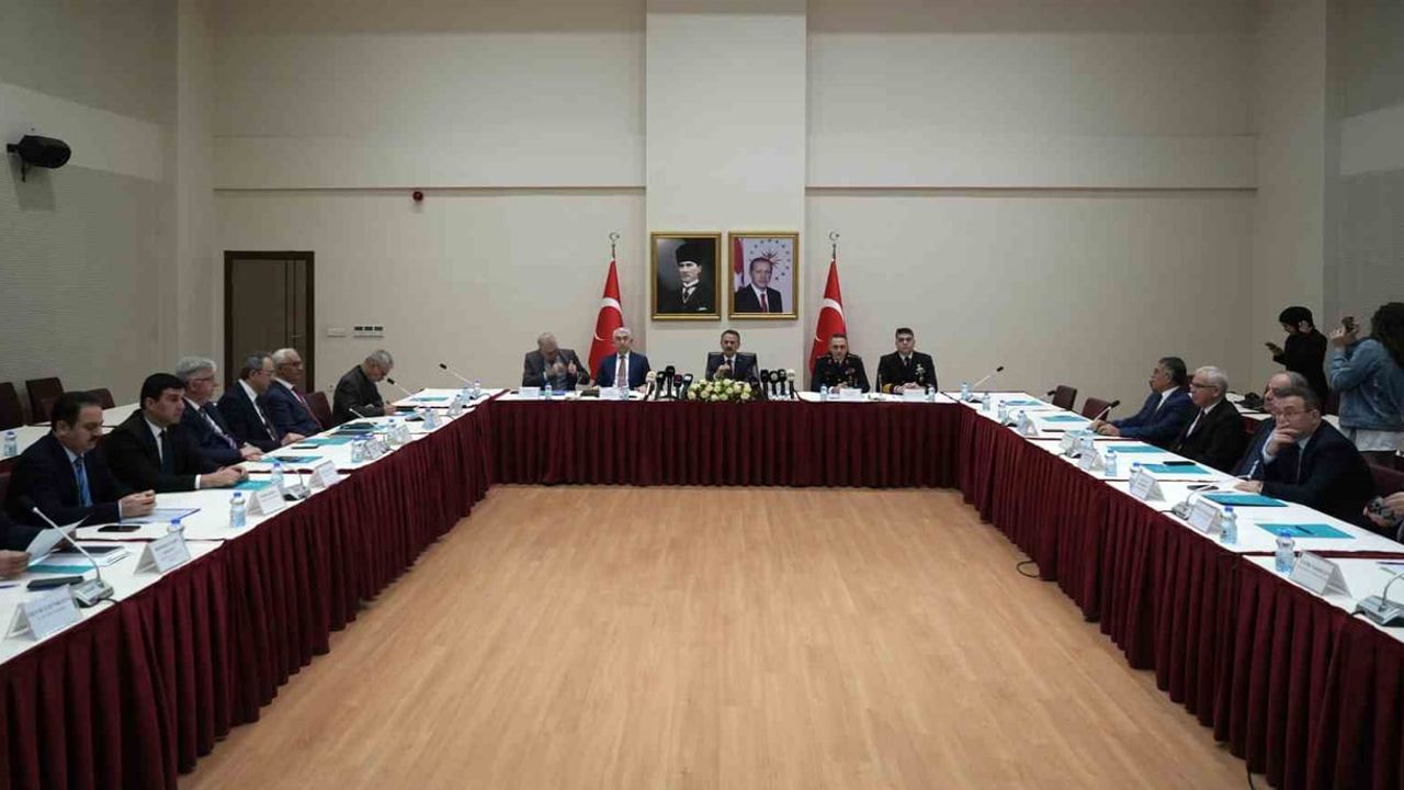 Kocaeli'de Mart Ayında 472 Hükümlü Yakalandı: Valilikten Operasyon Raporu