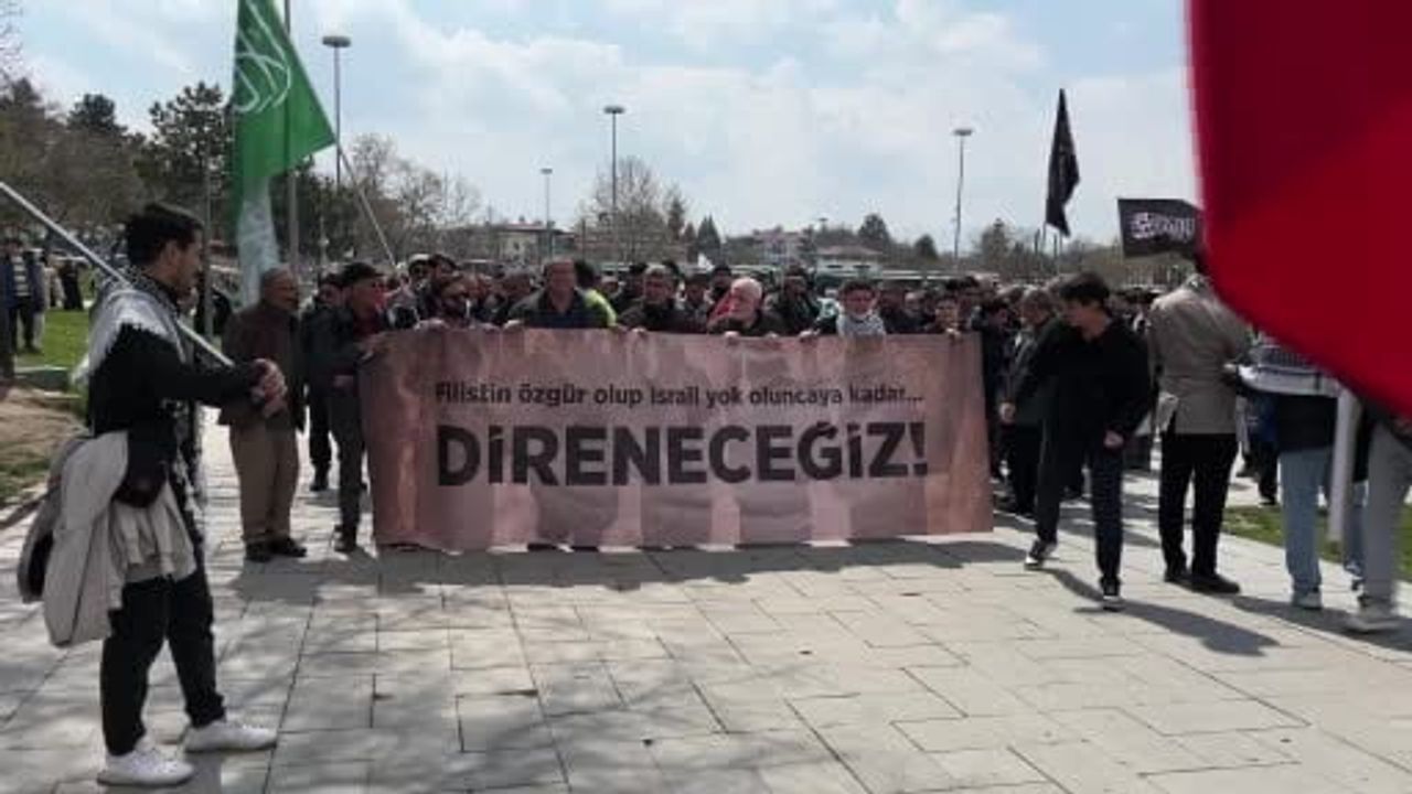 Konya'da Filistin'e Destek Yürüyüşü: STK Platformu İsrail'i Protesto Etti