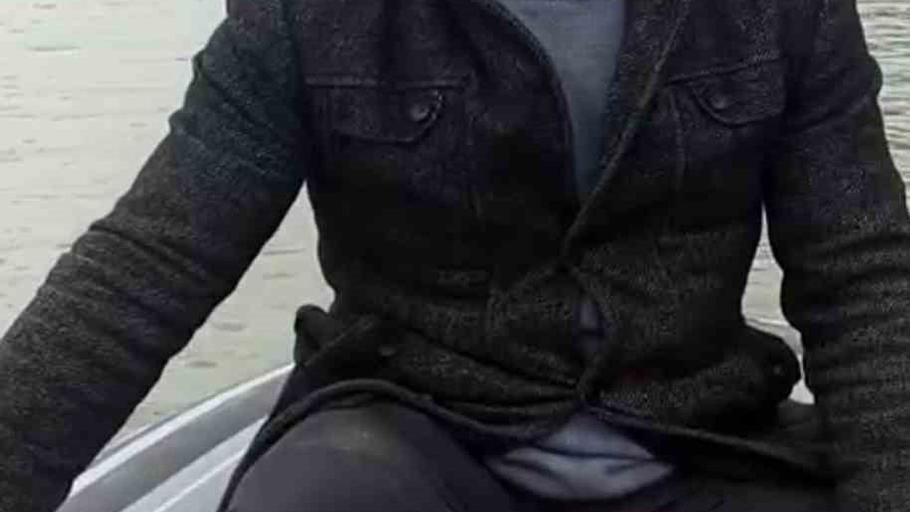 Konya'da yayla yolundaki su birikintisini botla geçen köylüler yaylaya ulaştı