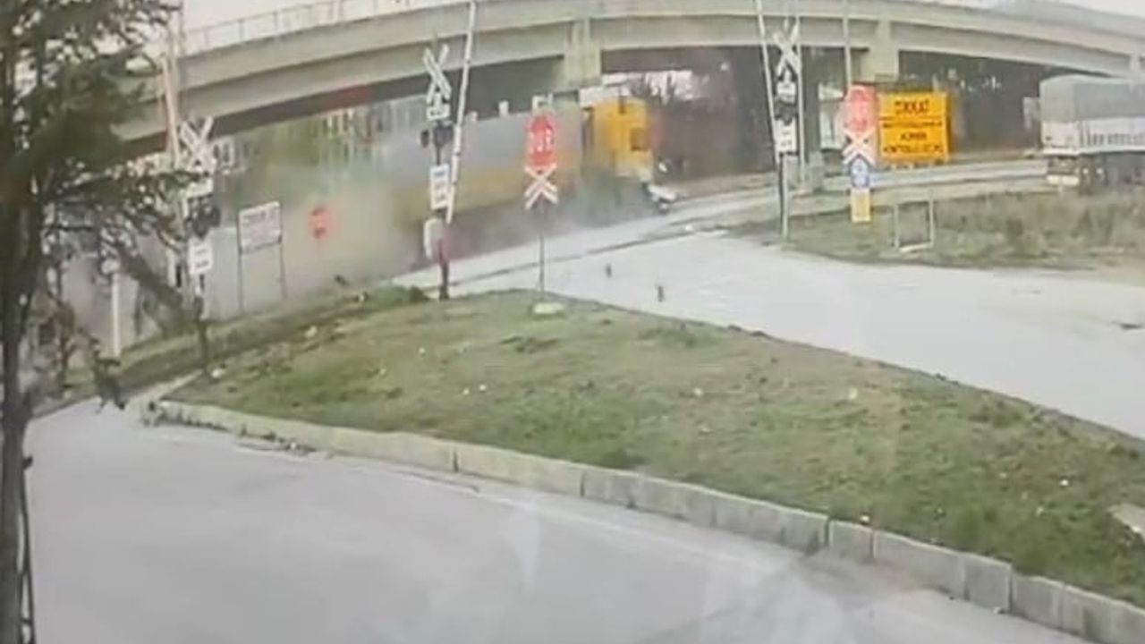 Konya Ilgın'da tırın çarptığı otomobilin sürücüsü yaşamını yitirdi