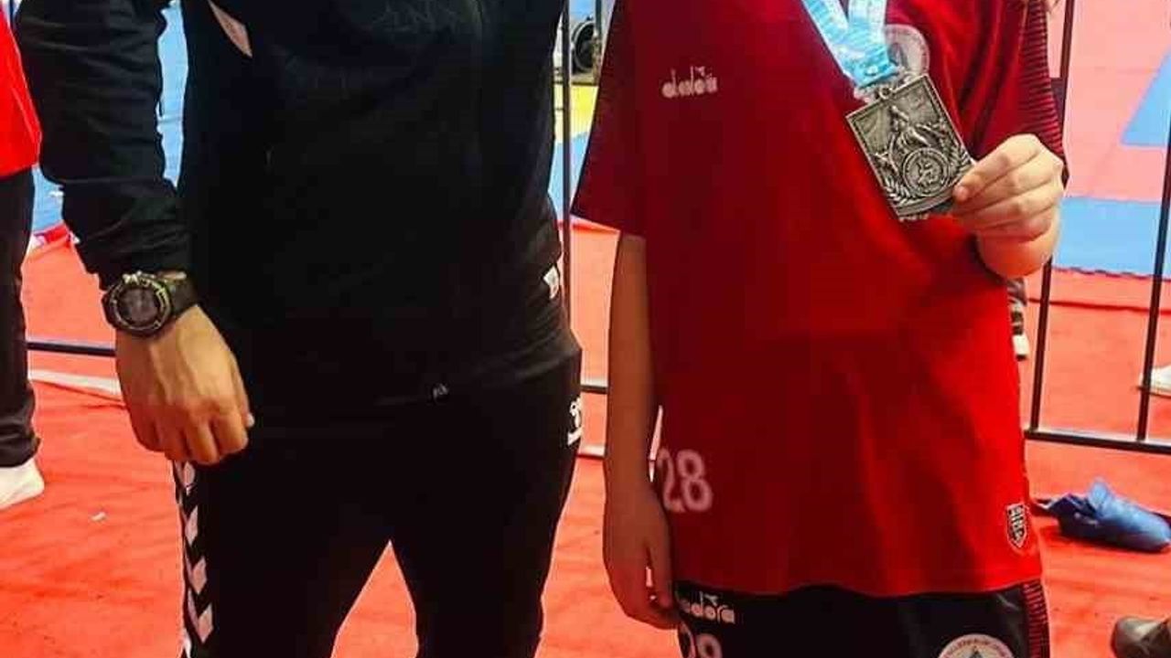 Körfez Gençlerbirliği'nin 3 genç karatecisi Balkan Çocuklar Şampiyonası'nda milli takımda