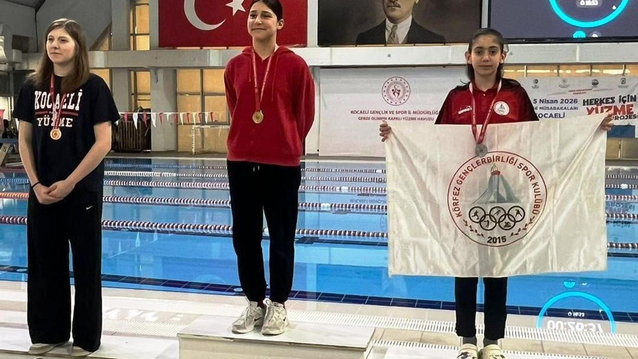 Körfezli genç yüzücüler TDT 'Herkes İçin Yüzme' bölge elemelerinde birinci oldu