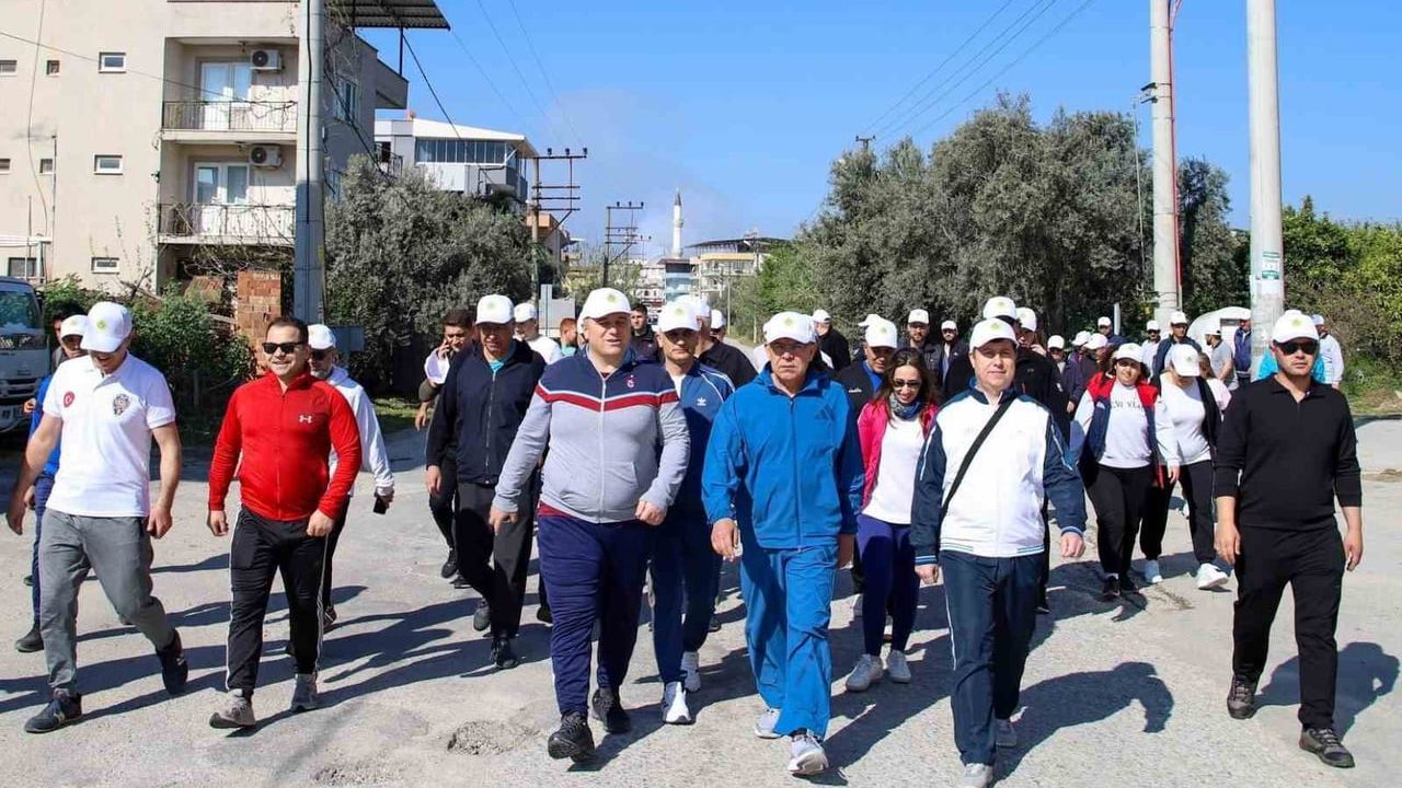 Köşk'te 7 Nisan Dünya Sağlık Günü'nde Sağlıklı Yaşam Yürüyüşü düzenlendi
