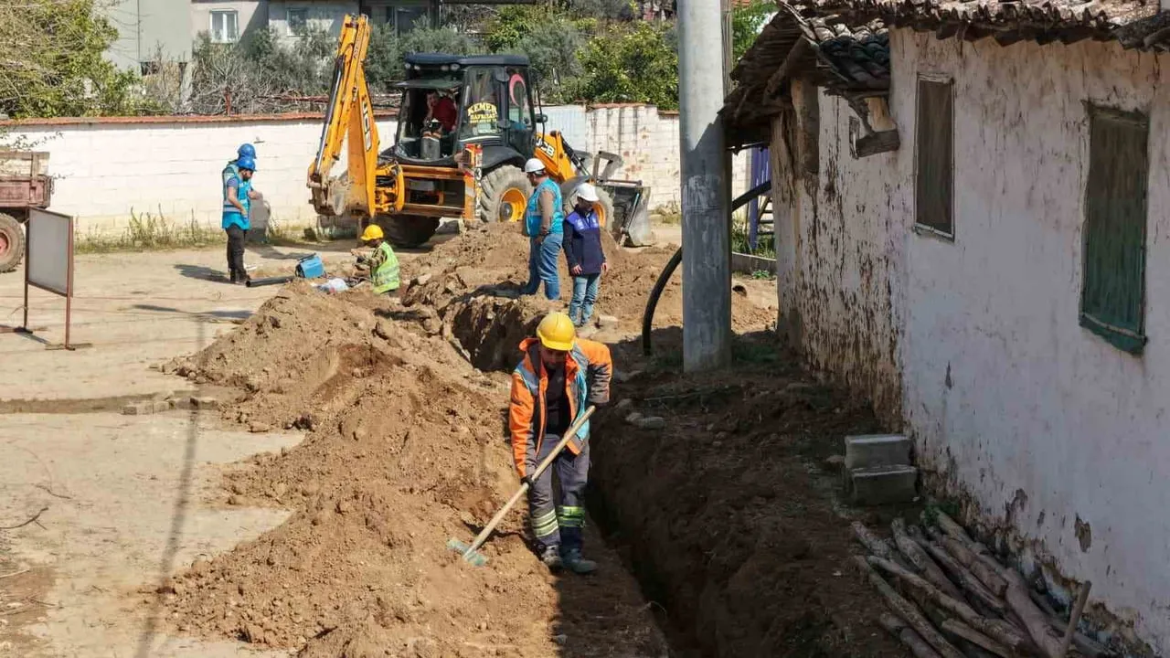 Köşk Yavuzköy Mahallesi'nde 7 milyon 280 bin TL'lik içme suyu hattı yenileme çalışması