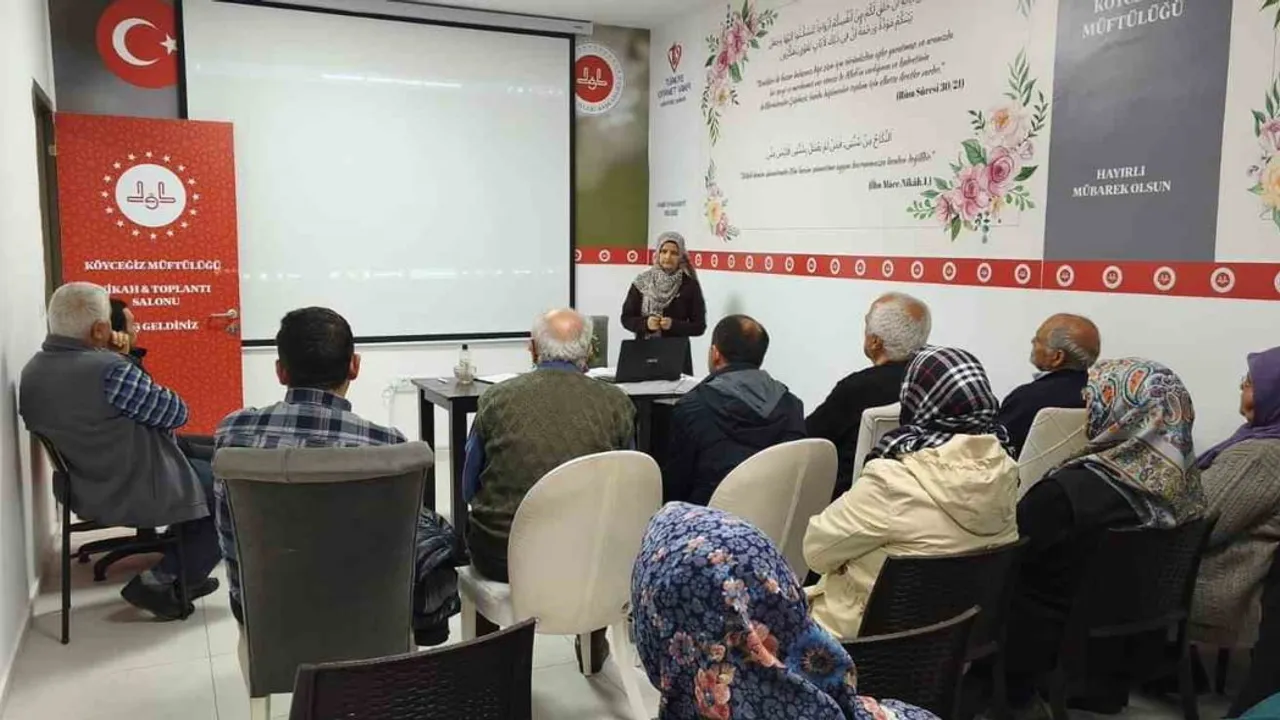 Köyceğiz’den 25 Hacı Adayı için İki Günlük Hac Hazırlık Seminerleri Düzenlendi