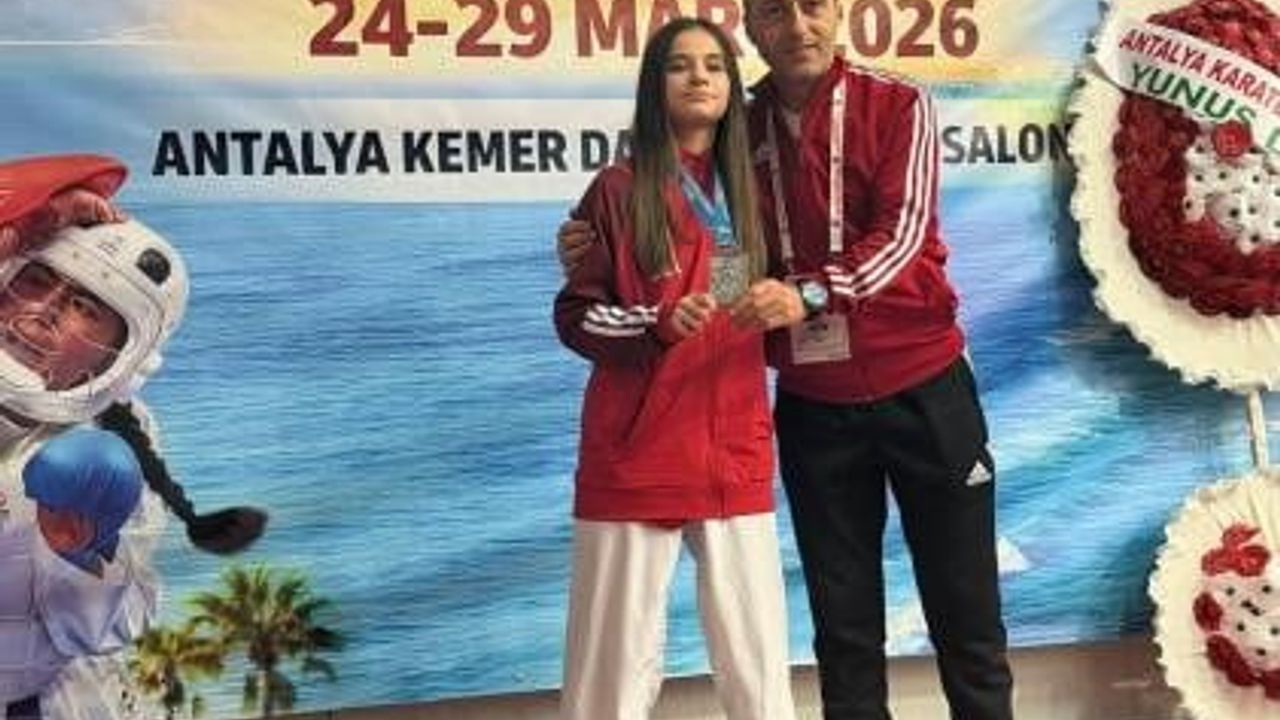 Kübra Beril Cülfa, WKF Gençlik Ligi Türkiye Şampiyonası'nda Türkiye İkincisi