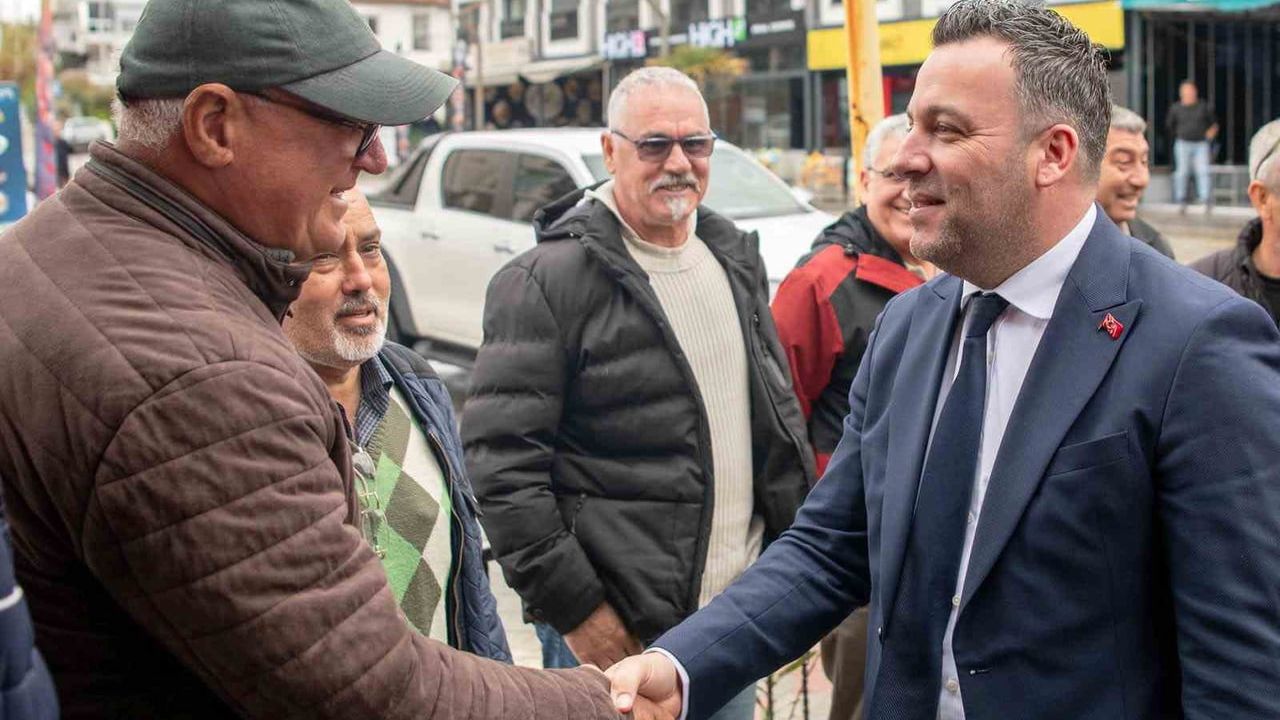 Kuşadası Başkan Vekili Tahsin Demirtaş, Plaj Taksi Esnafıyla Görüştü