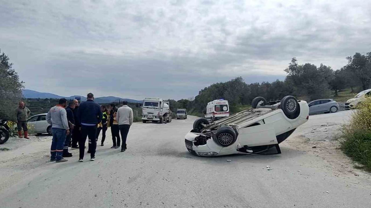 Kuşadası'nda 80 yaşındaki sürücü manevra sonrası takla atan araçtan hafif yaralı çıktı