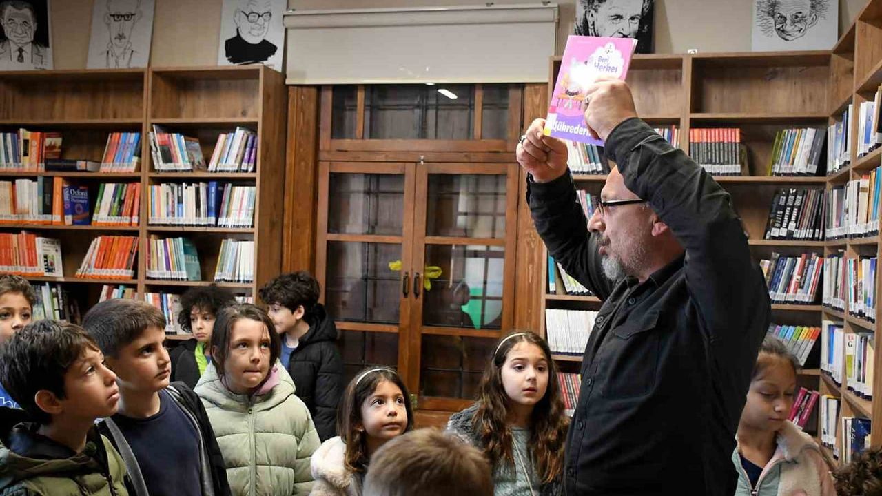 Kuşadası'nda Kütüphaneler Haftası: Çocuk ve Yetişkinler İçin Etkinlikler Düzenlendi