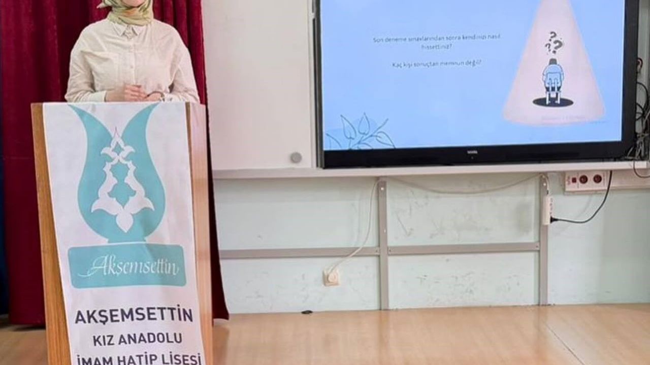 Kütahya Akşemsettin Kız Anadolu İmam Hatip Lisesi'nde motivasyon programı