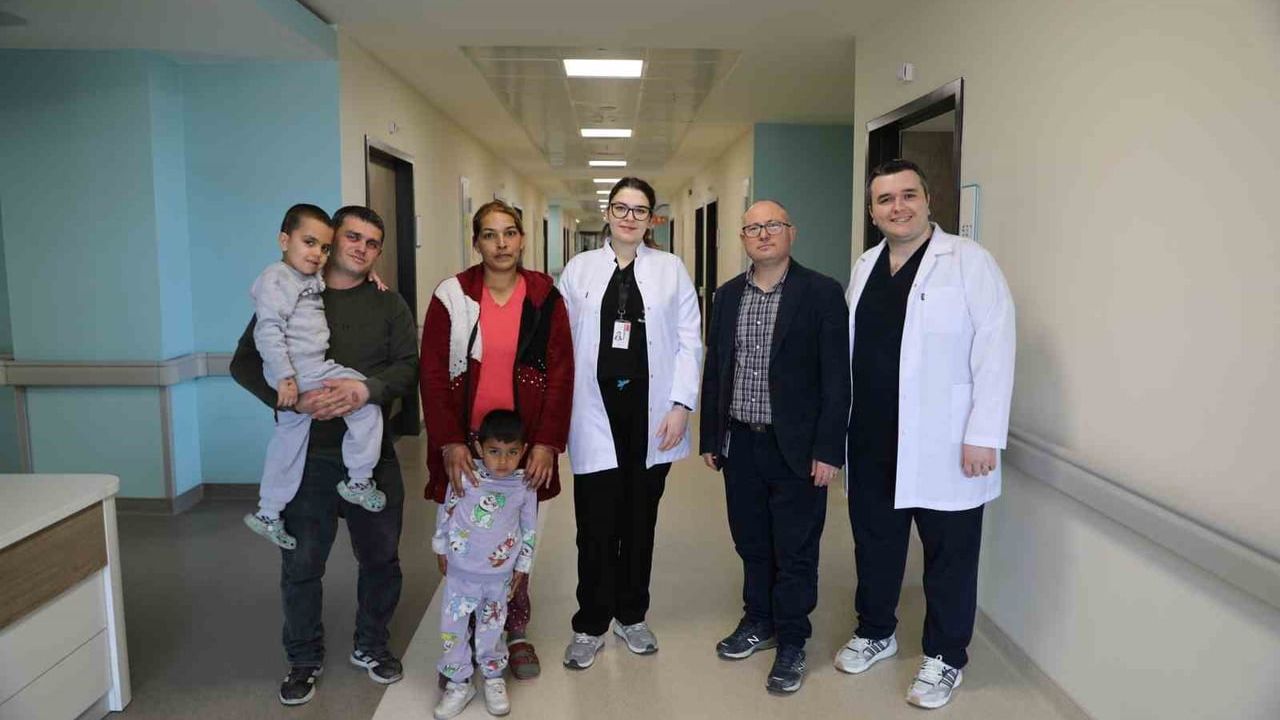 Kütahya'da 4 yaşındaki hastada dirençli epilepsiye yönelik başarılı beyin ameliyatı