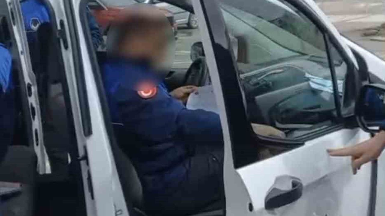 Kütahya'da zabıta ile lastik kaplama esnafı arasında işgaliye tutanağı tartışması