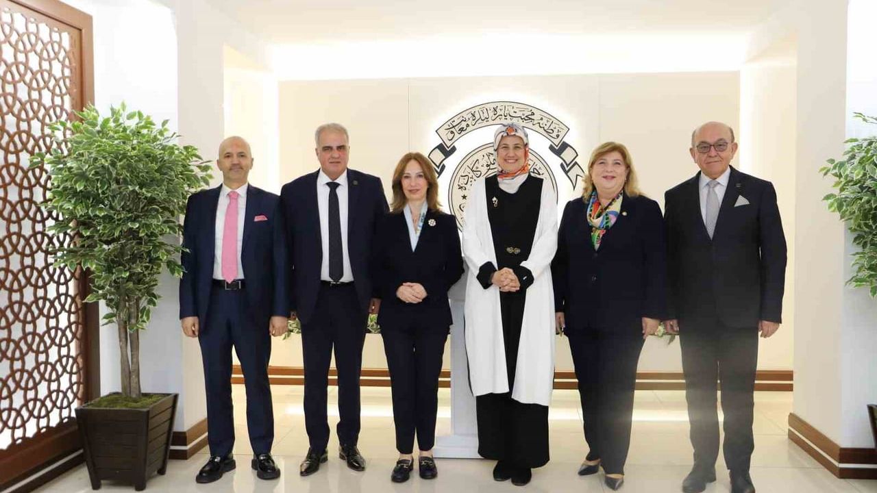 KUTSO Heyeti, Türk Kızılay Ankara Genel Merkezini Ziyaret Etti: İnsani Yardım ve İş Birliği Odaklı Görüşme