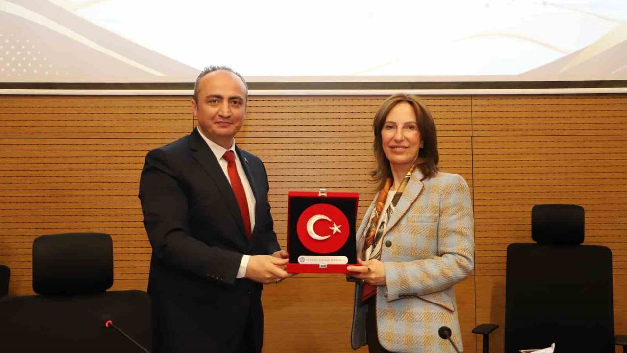 KUTSO üyelerle temaslarını yoğunlaştırdı: Teknokent, KÜGİAD ve Kütahyaspor ziyaretleri