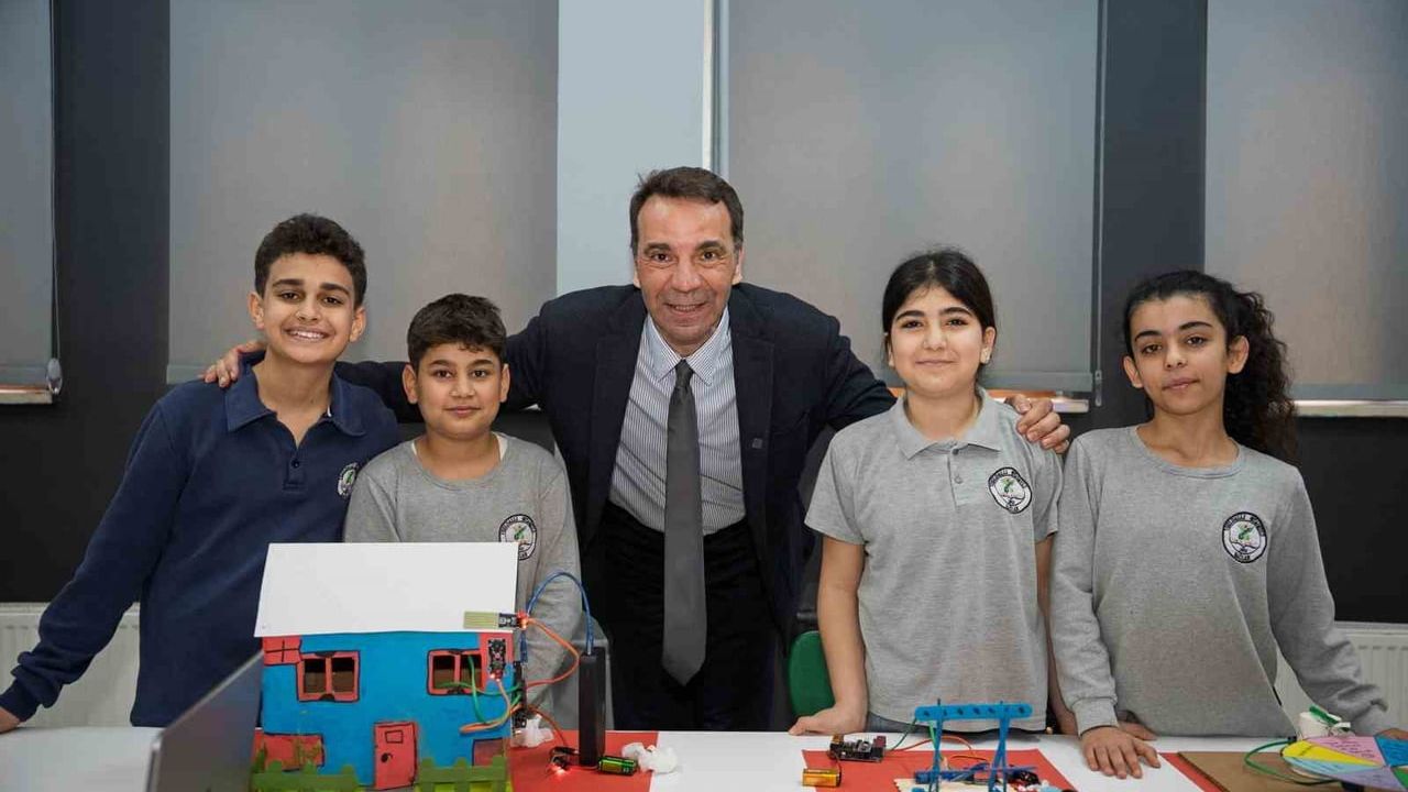 Logo Yazılım, Diyarbakır'da robotik kodlama atölyesi ve bilgisayar laboratuvarı açtı