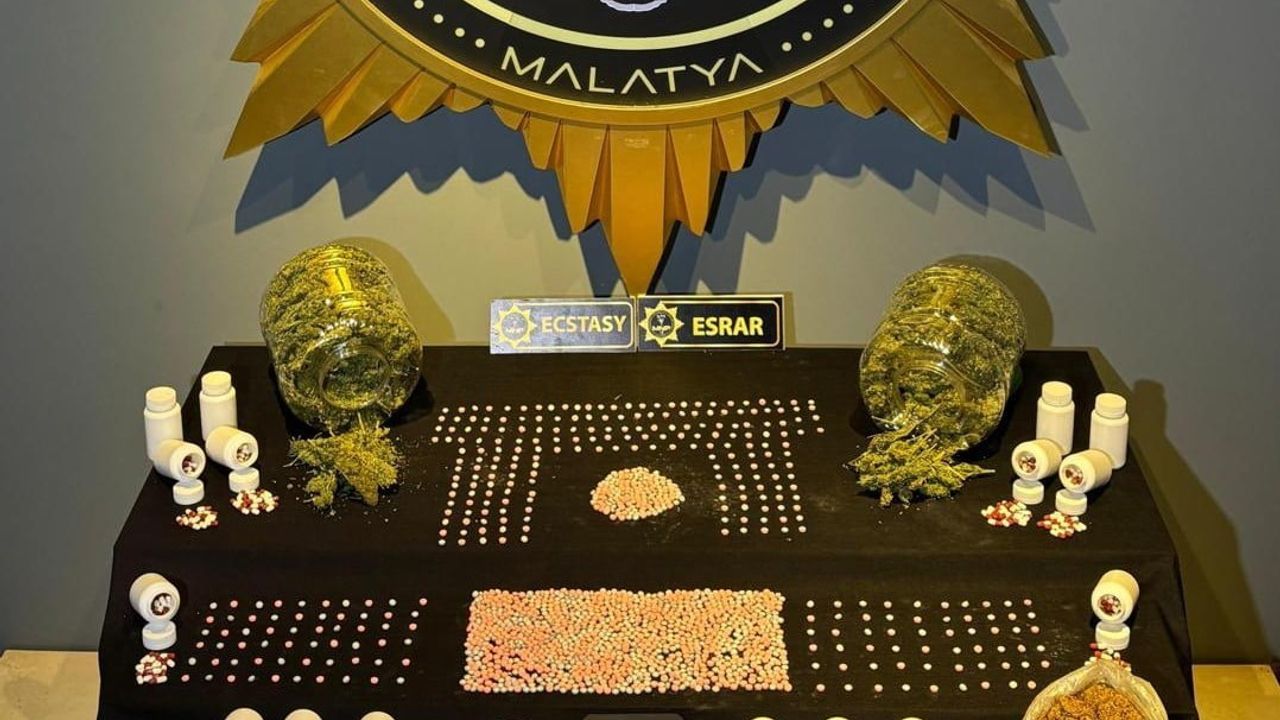 Malatya'da 'torbacı' operasyonu: 5 kişi tutuklandı, çeşitli uyuşturucular ele geçirildi