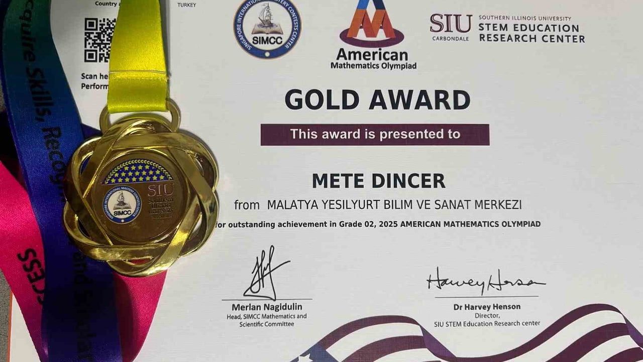 Malatyalı ilkokul öğrencileri AMO 2025'te 1 altın ve 2 bronz madalya kazandı